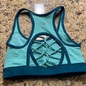 Like new size 2 lululemon sports bra